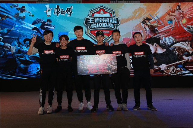 以及巴黎圣 以及巴黎圣