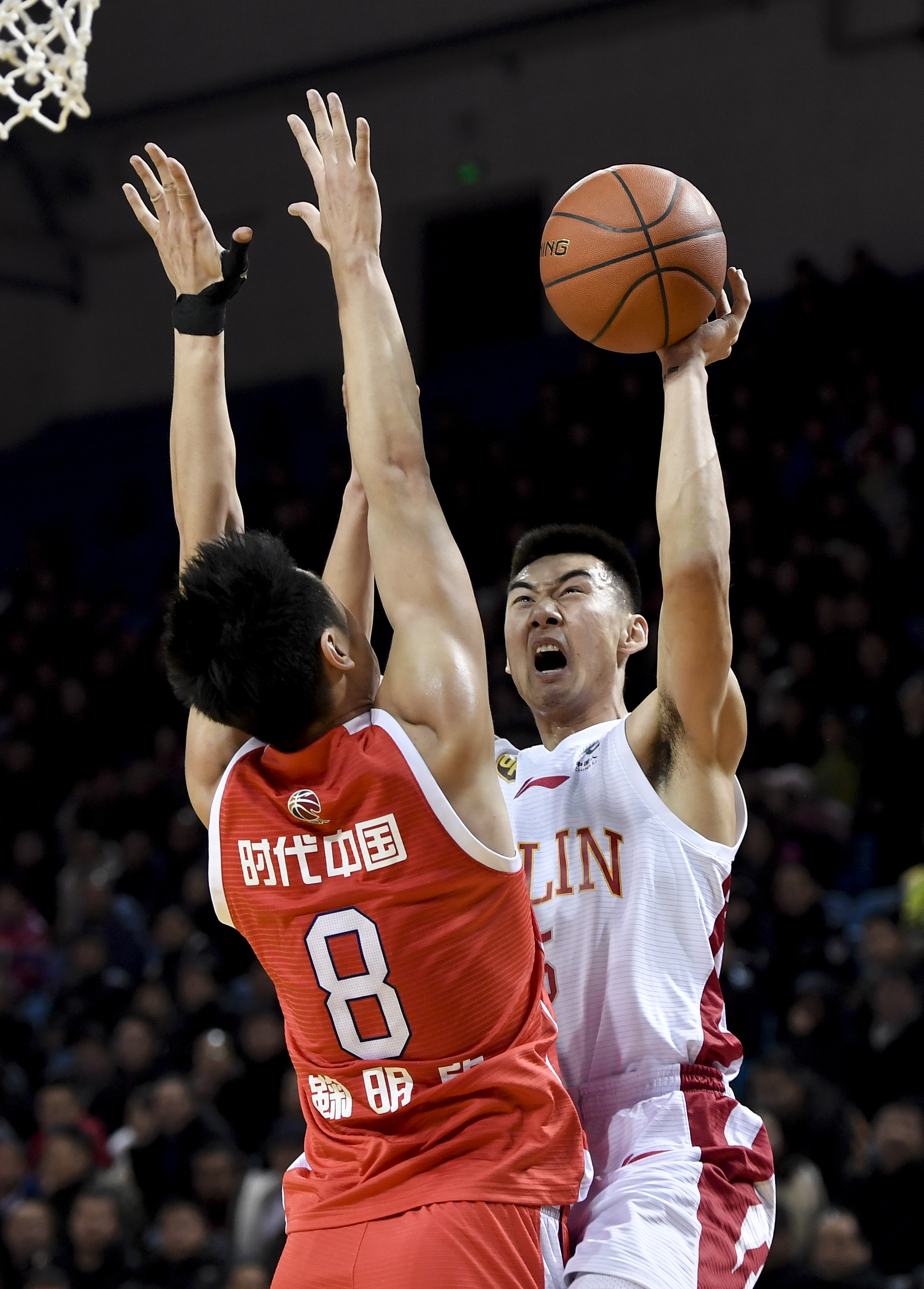 在面对强手 在面对强手