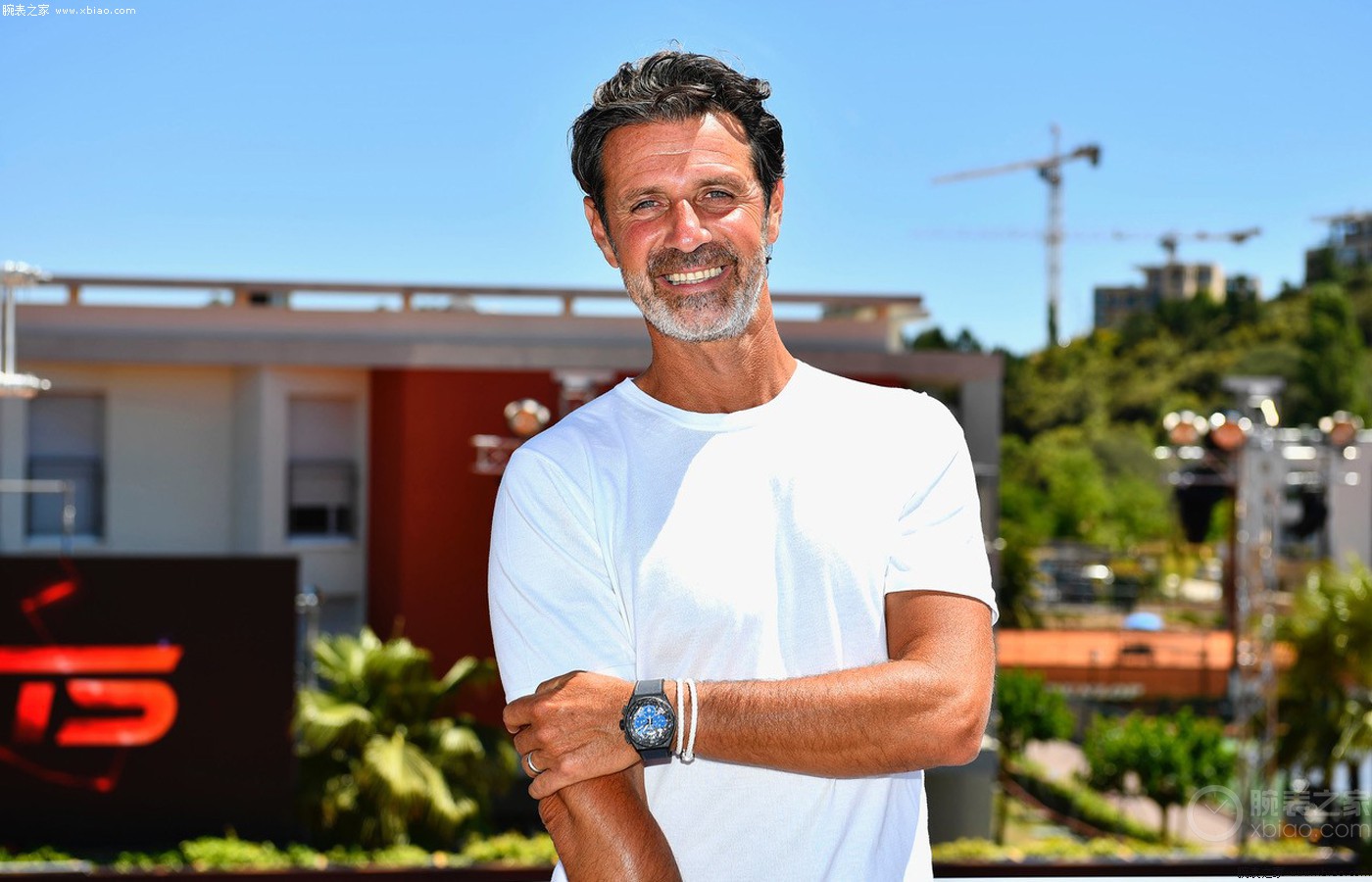 终于在与斯 终于在与斯