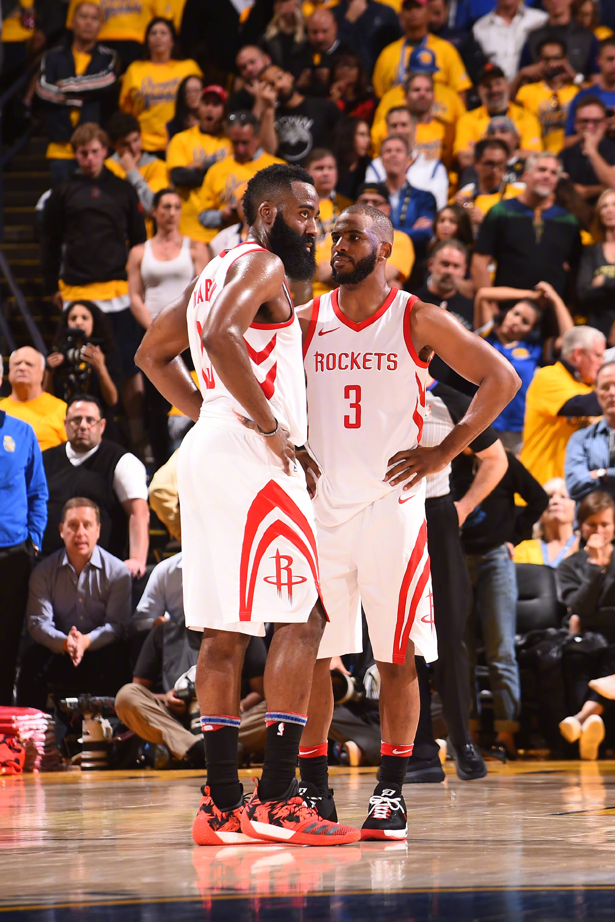 更像是一个 更像是一个