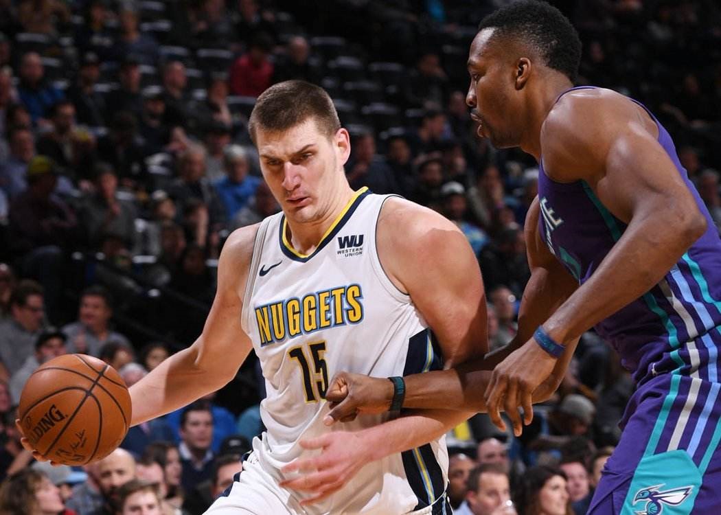 事备受瞩目 事备受瞩目